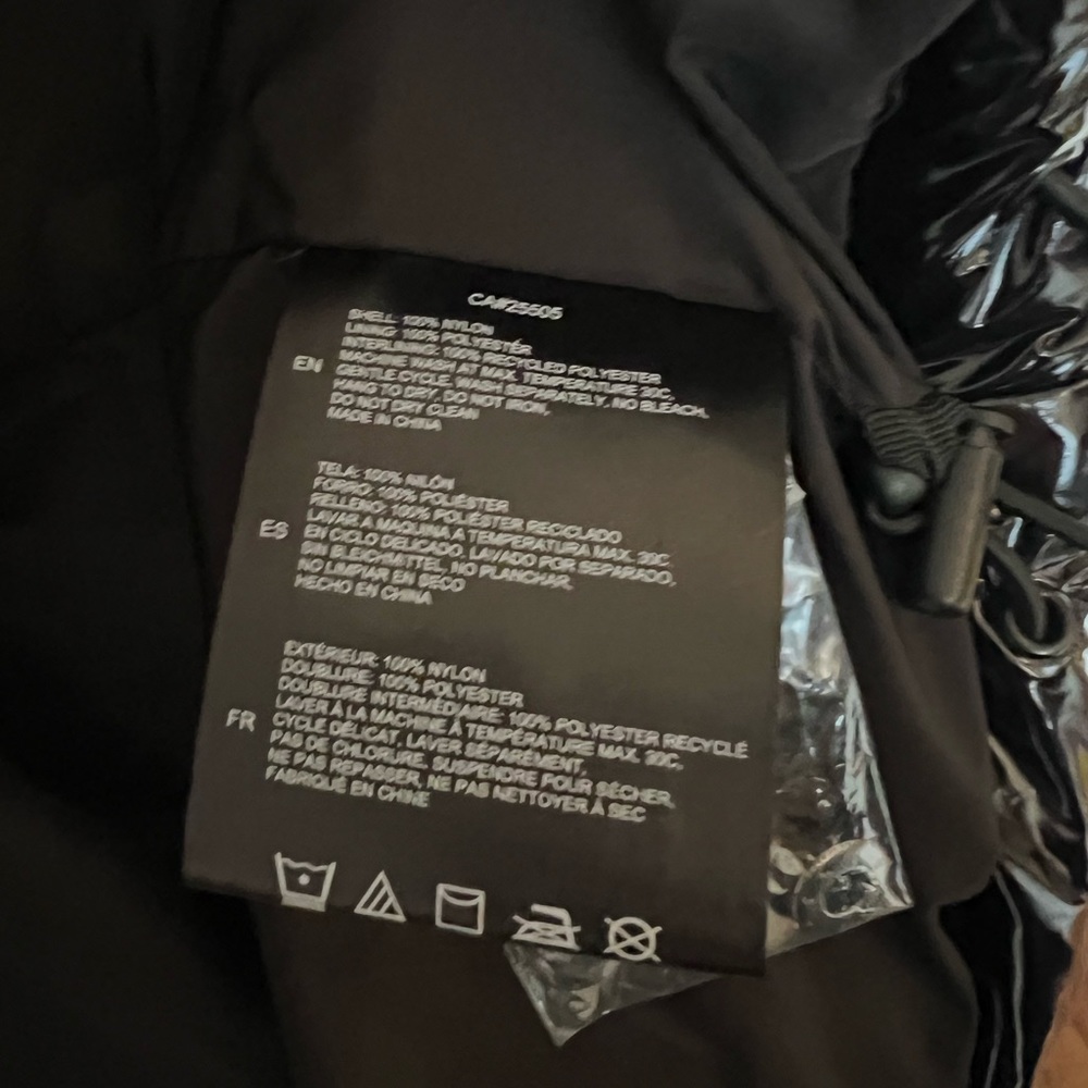 Noize “Coco” Cropped Glossy Puffer NEW - Picture 7 of 14